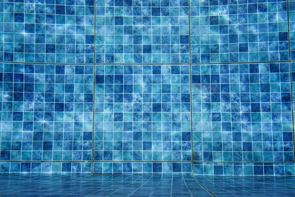 swimming-pool-g6f824c153_1920